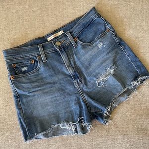 Levi’s | High rise denim shorts